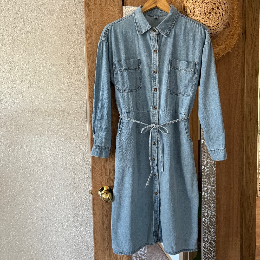 T.Teng light wash denim oversized fit mid-length dress/jacket